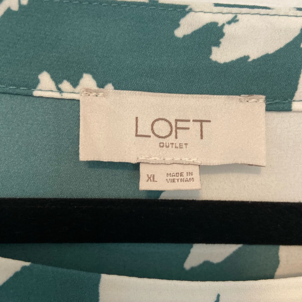 LOFT Teal and White Top Size XL